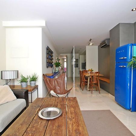 Blue Fridge Apartmen - Blue Fridge Apartmen - Ideal For Couples, Near Beach And Well Connected Lägenhet Vilassar De Mar Exteriör bild